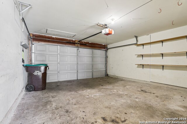 Image 31 of 32 For 8330 Bent Meadow