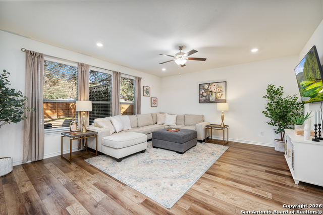 Image 4 of 26 For 8049 San Mirienda