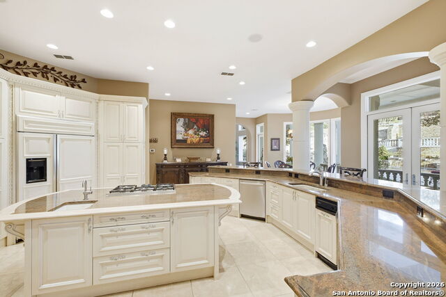 Image 19 of 50 For 2 Admirals Way