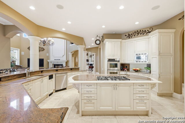 Image 20 of 50 For 2 Admirals Way