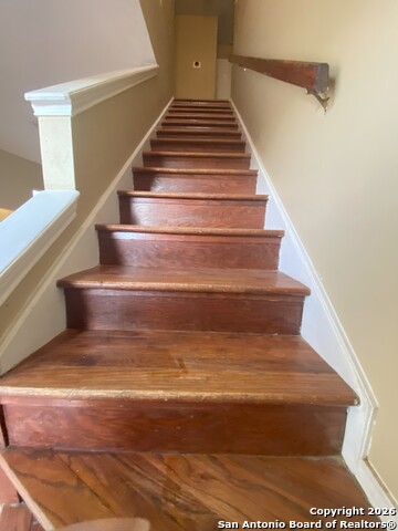 Image 3 of 9 For 7622 Windsor Oaks