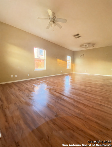 Image 7 of 9 For 7622 Windsor Oaks