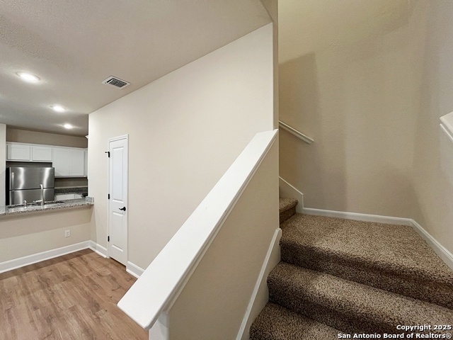 Image 14 of 38 For 13862 Enzo Gate  101