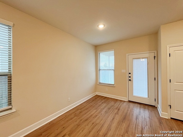 Image 9 of 38 For 13862 Enzo Gate  101