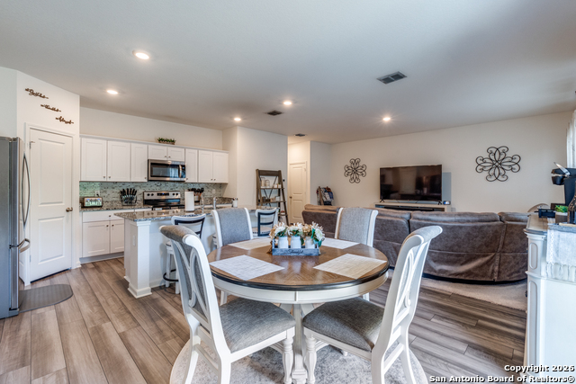 Image 8 of 25 For 5628 Pearl Meadow