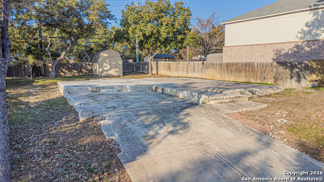 Listing photo id 0 for 9335 Wildstone Place