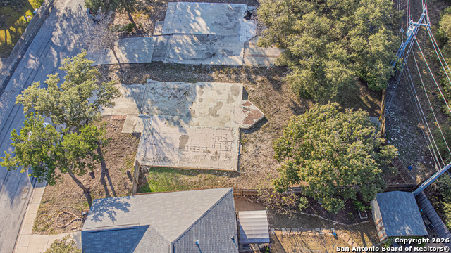 Listing photo id 2 for 9335 Wildstone Place