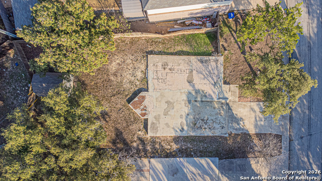 Listing photo id 4 for 9335 Wildstone Place