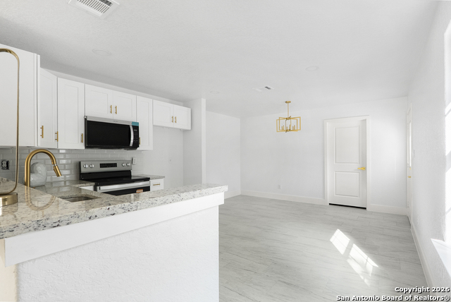 Image 15 of 34 For 1096 Deer Valley