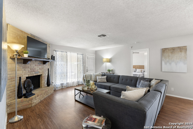 Image 18 of 41 For 8311 Meadow Forest