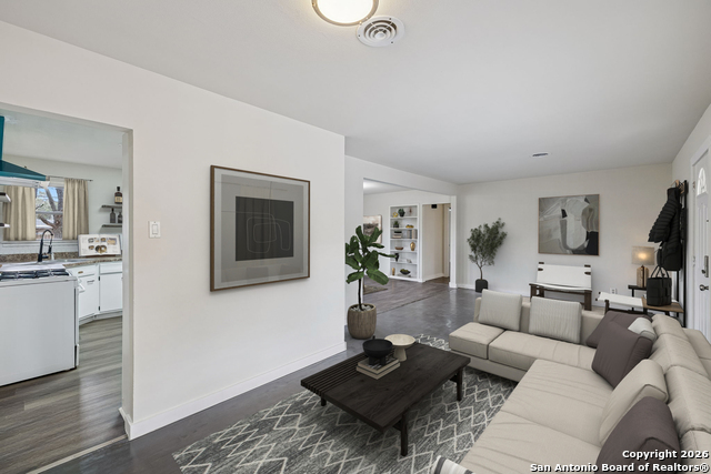 Image 10 of 40 For 4627 Allegheny Dr