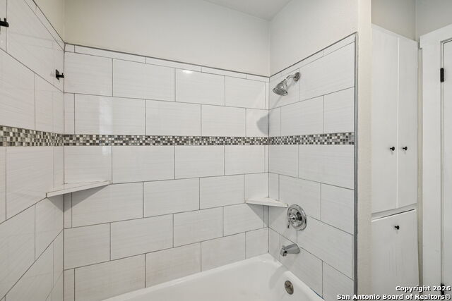 Image 33 of 40 For 4627 Allegheny Dr