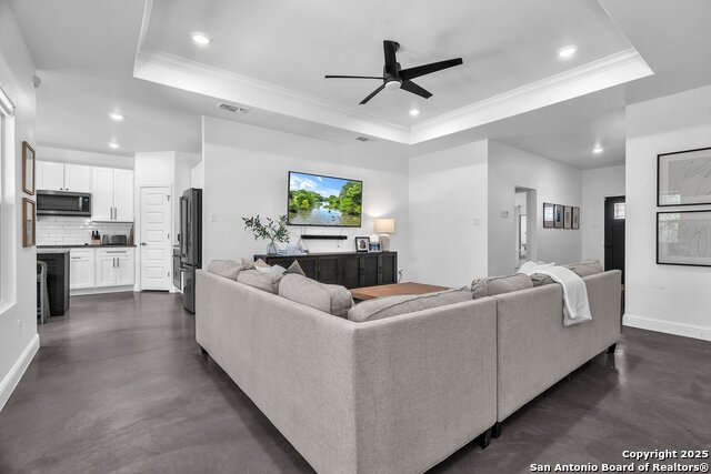 Image 11 of 48 For 348 Fawn  