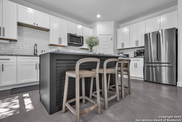 Image 17 of 48 For 348 Fawn  