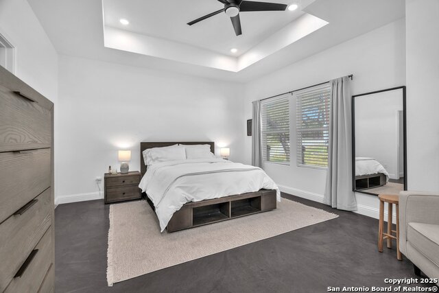 Image 26 of 48 For 348 Fawn  