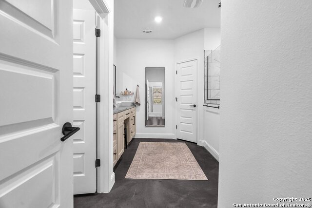 Image 28 of 48 For 348 Fawn  