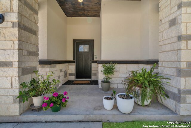 Image 3 of 48 For 348 Fawn  