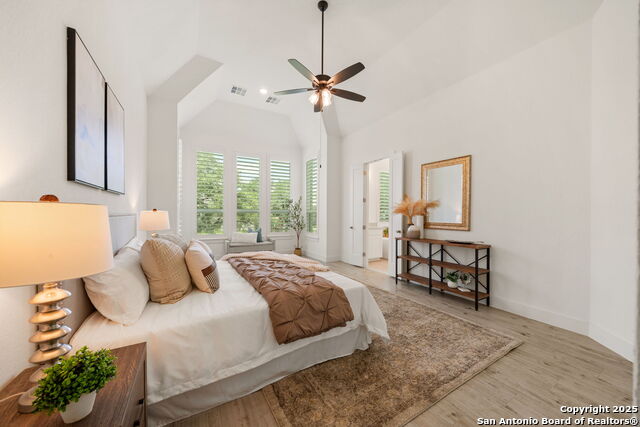 Image 17 of 50 For 220 Corazon  