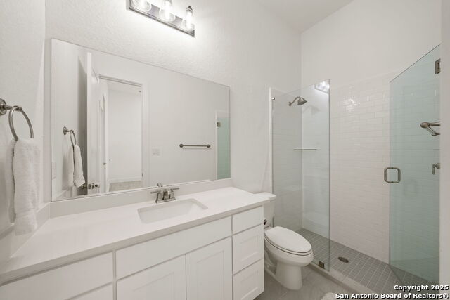 Image 27 of 50 For 220 Corazon  