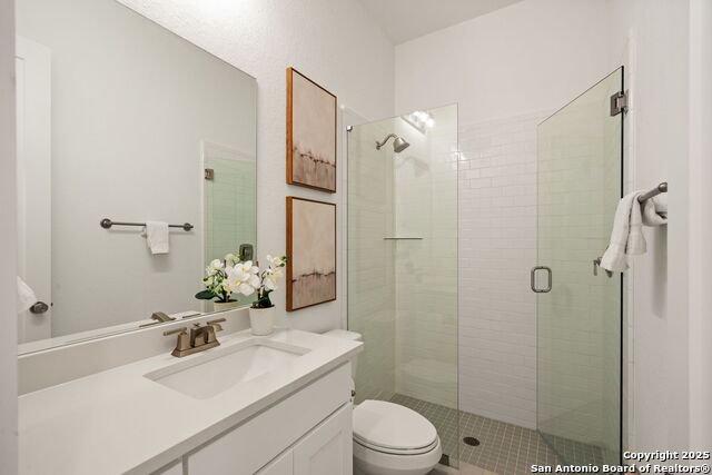 Image 29 of 50 For 220 Corazon  