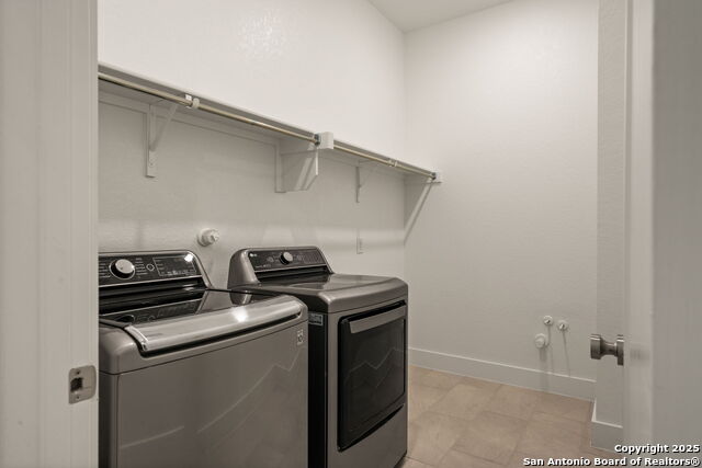 Image 33 of 50 For 220 Corazon  