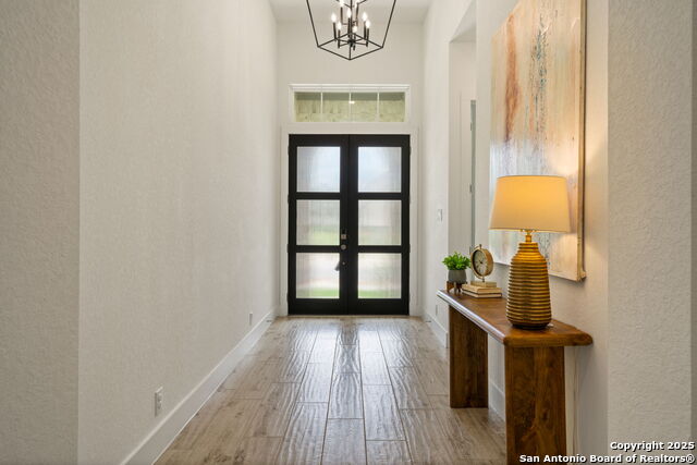 Image 4 of 50 For 220 Corazon  