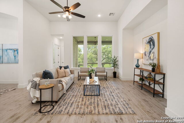 Image 8 of 50 For 220 Corazon  