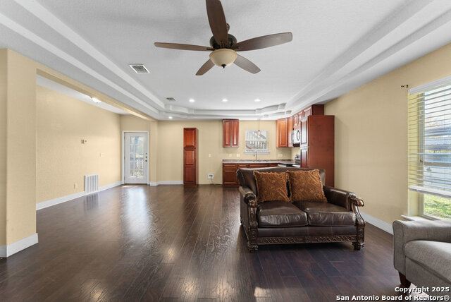 Image 10 of 75 For 2930 Shane Rd