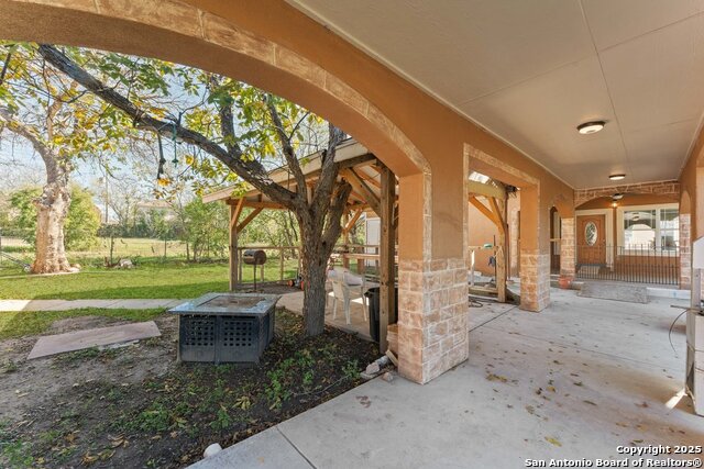 Image 34 of 75 For 2930 Shane Rd