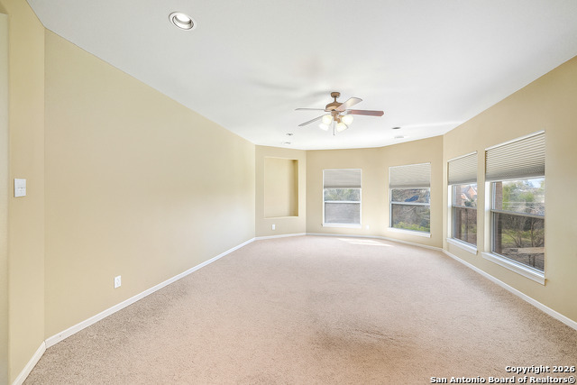 Image 18 of 27 For 9014 Woodland Pass