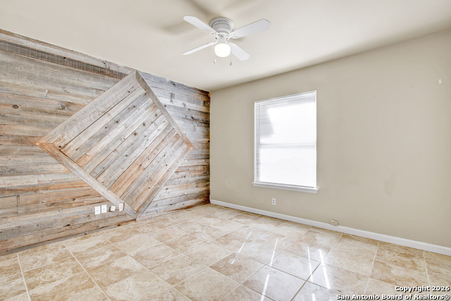 Image 12 of 23 For 6711 Spring Hollow