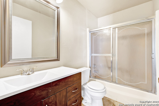 Image 16 of 23 For 6711 Spring Hollow