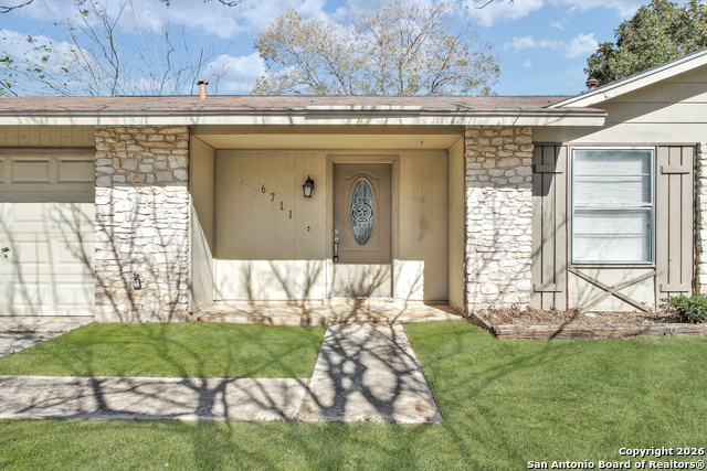 Image 3 of 23 For 6711 Spring Hollow