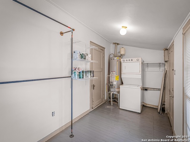 Image 29 of 42 For 533 Bridge St. W