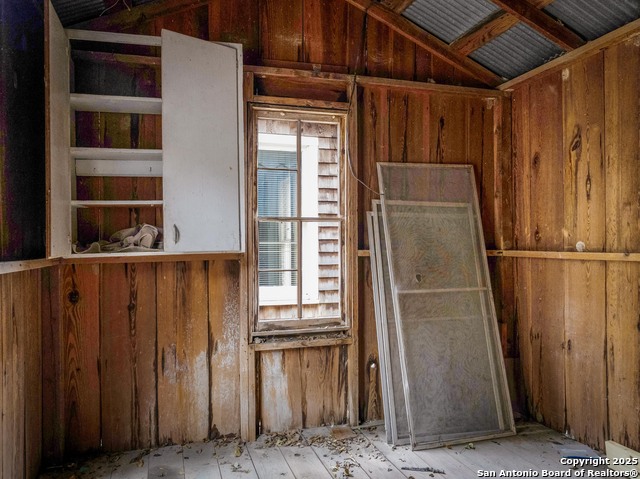 Image 34 of 42 For 533 Bridge St. W