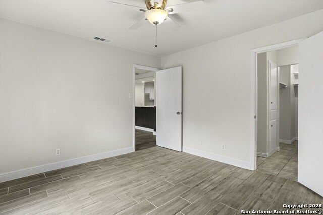 Image 17 of 26 For 5224 Rolling Ridge E