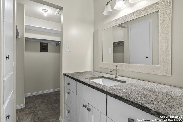 Image 18 of 26 For 5224 Rolling Ridge E