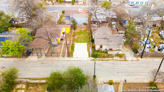 Image 6 of 7 For 1610 Loma Vista