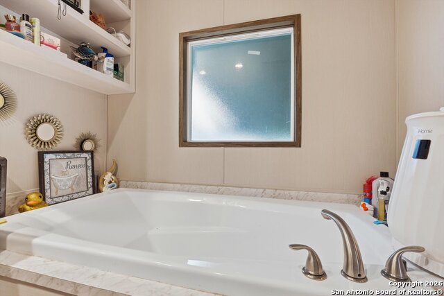 Image 25 of 30 For 4426 Southern Trl