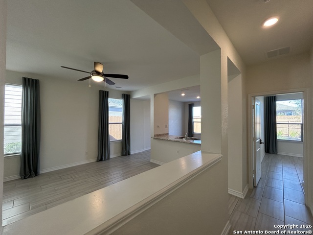 Image 15 of 52 For 11807 Black Rose