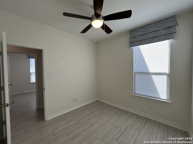 Image 28 of 52 For 11807 Black Rose