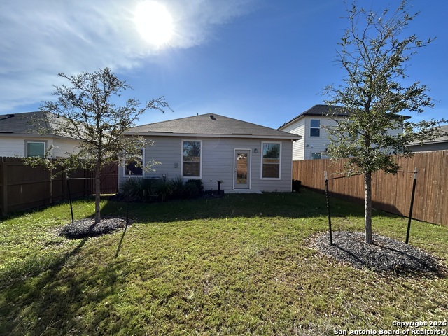 Image 40 of 52 For 11807 Black Rose