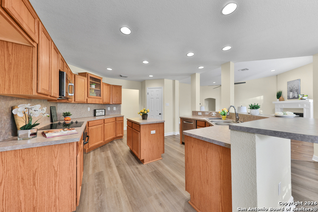 Image 13 of 57 For 9618 Geronimo Path