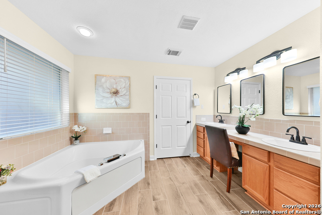 Image 21 of 57 For 9618 Geronimo Path