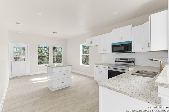 Image 20 of 28 For 849 Tee  