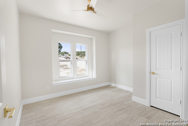 Image 25 of 28 For 849 Tee  