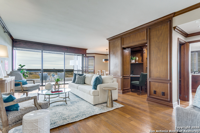 Image 5 of 25 For 7887 Broadway  802