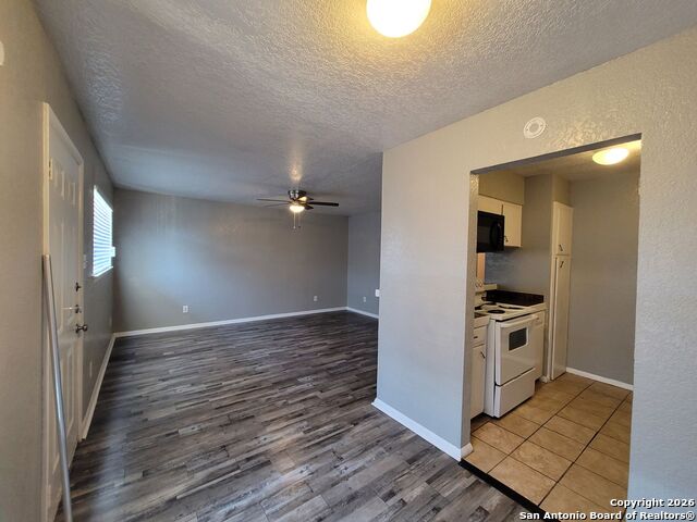 Details for 516 Gentleman  17, Balcones Heights, TX 78201