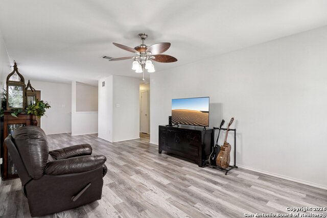 Image 12 of 22 For 7311 Carriage Run