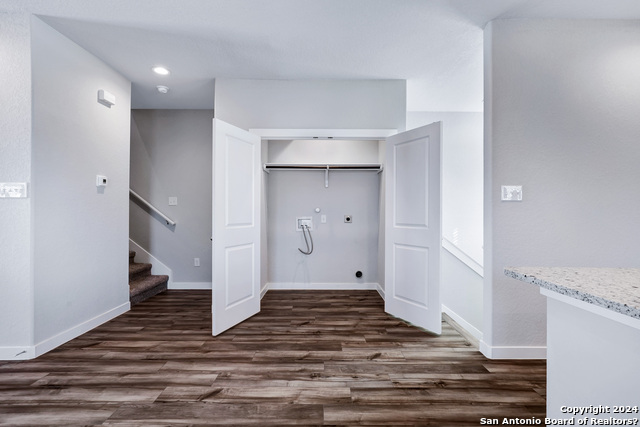 Image 11 of 26 For 614 Errol St 101